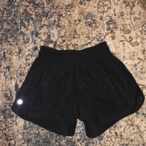 Lululemon hotty hot short long 4”